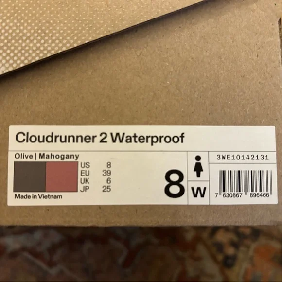 Cloudrunner 2 Waterproof Shoes - Size 8 never worn - Picture 3 of 6